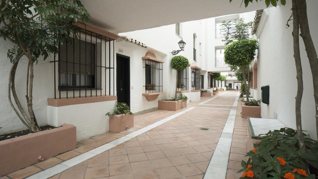 马尔韦利亚Club Jardines Del Puerto公寓 外观 照片