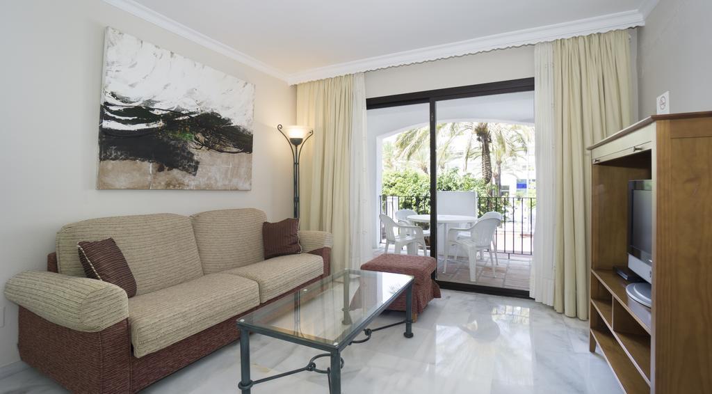 马尔韦利亚Club Jardines Del Puerto公寓 外观 照片