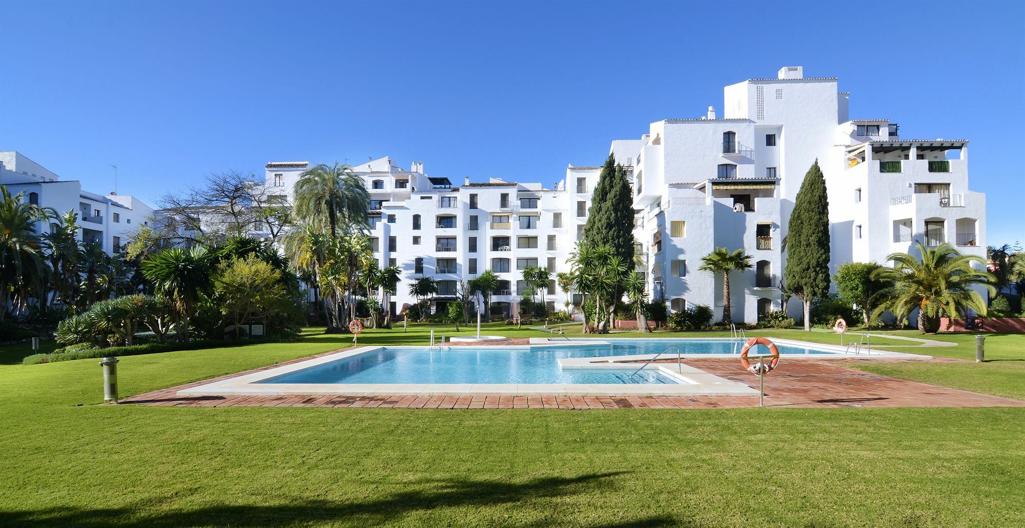马尔韦利亚Club Jardines Del Puerto公寓 外观 照片